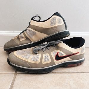 Nike Men’s Hyperfuse Low Sneakers